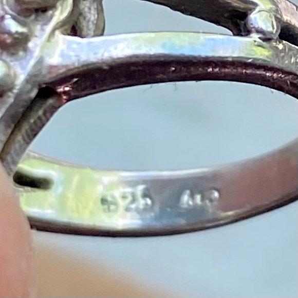 Sterling ring - Picture 5 of 8